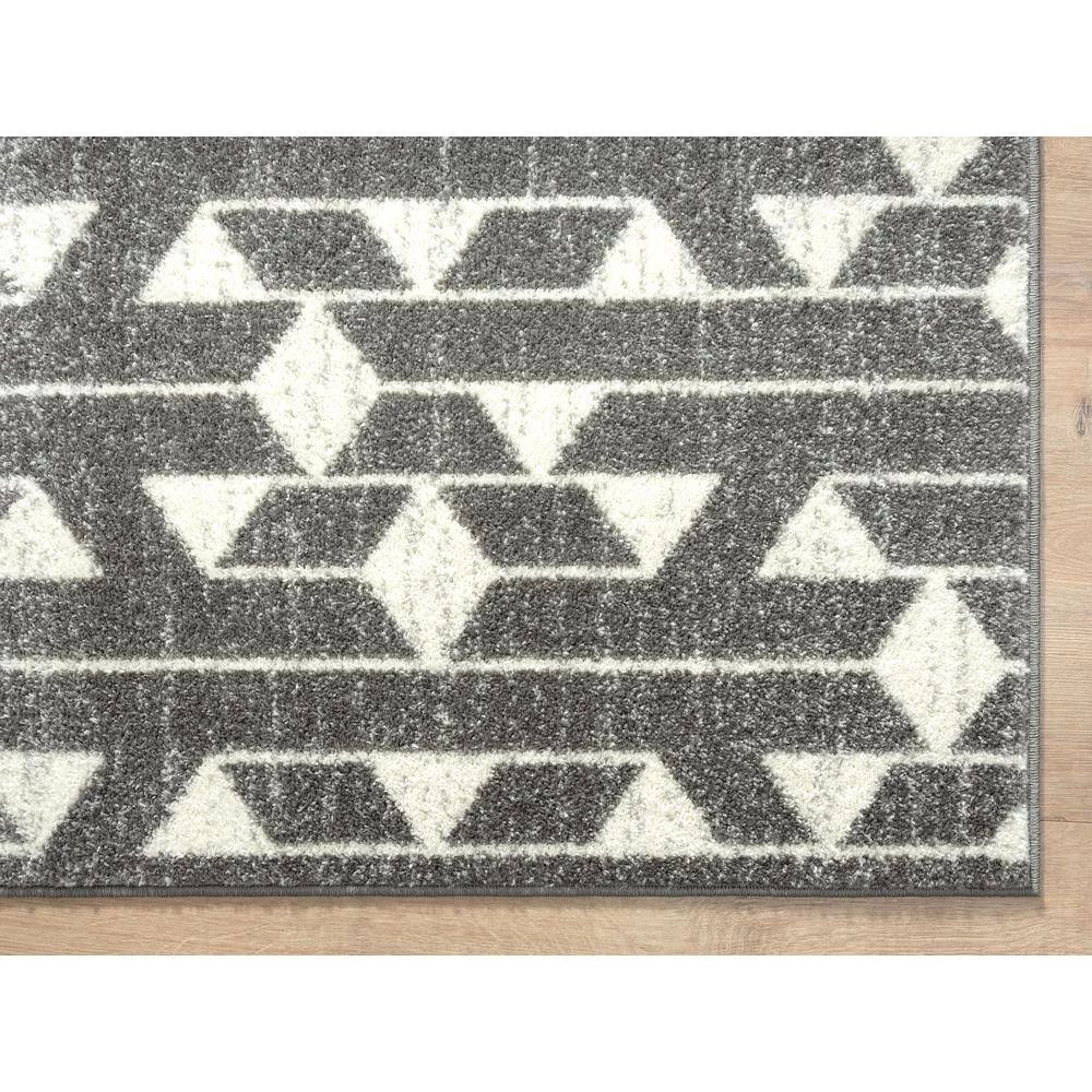 Casa Grey 4 ft. x 6 ft. Geometric Polypropylene Area Rug by Abani 4 Casa Grey 4 ft. x 6 ft. Geometric Polypropylene Area Rug by Abani - Image 2