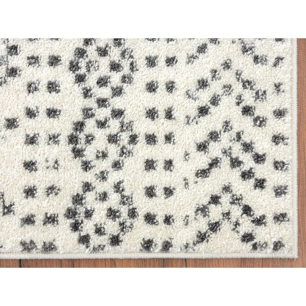 Casa Ivory 7 ft. 9 in. x 10 ft. 2 in. Geometric Polypropylene Area Rug by Abani 5 Casa Ivory 7 ft. 9 in. x 10 ft. 2 in. Geometric Polypropylene Area Rug by Abani - Image 3