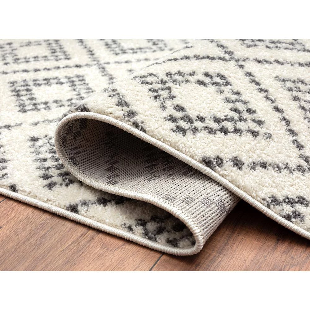 Casa Ivory 7 ft. 9 in. x 10 ft. 2 in. Geometric Polypropylene Area Rug by Abani 6 Casa Ivory 7 ft. 9 in. x 10 ft. 2 in. Geometric Polypropylene Area Rug by Abani - Image 4